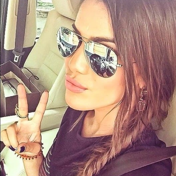 Mirrored Silver Aviator Sunglasses - Picture 5 of 5